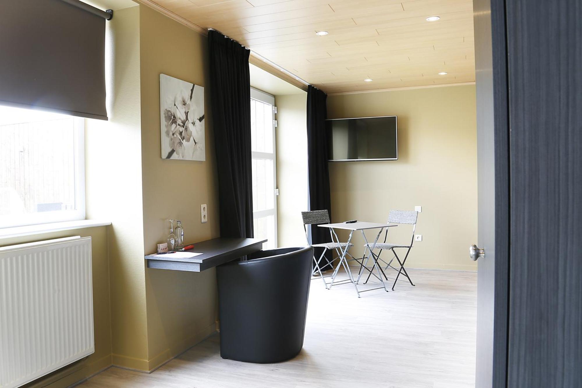 B&B Rouge E Blanc Meulebeke ภายนอก รูปภาพ